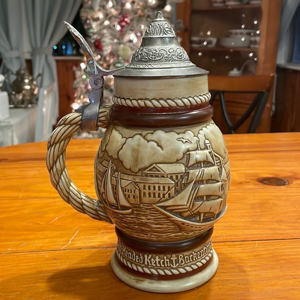 Vintage 1977 Avon Accents Limited Edition Tall Ships German Beer stein